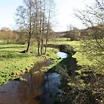 A L'ombre Du Clocher