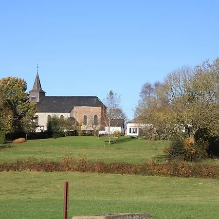 بيت للعطل A L'ombre Du Clocher