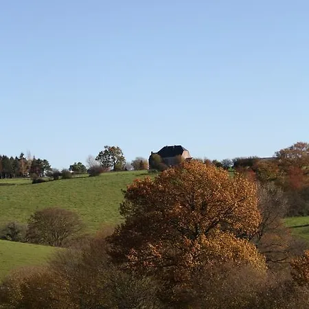 A L'ombre Du Clocher بيت للعطل *